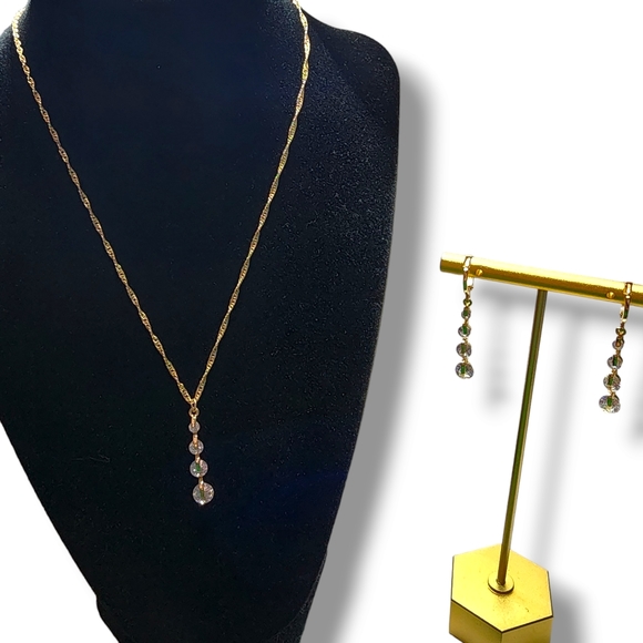 Clear Crystal Waterfall Earrings with Necklace in Gold Singapore Chain Dainty - Picture 2 of 16